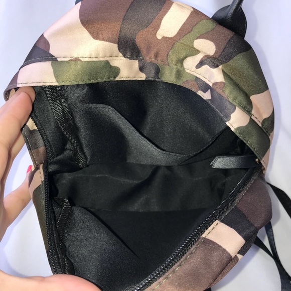 ❤️CLEARANCE❤️ camo mini backpack - Picture 6 of 6